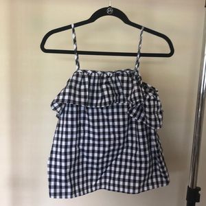 Woman’s gingham tank top.